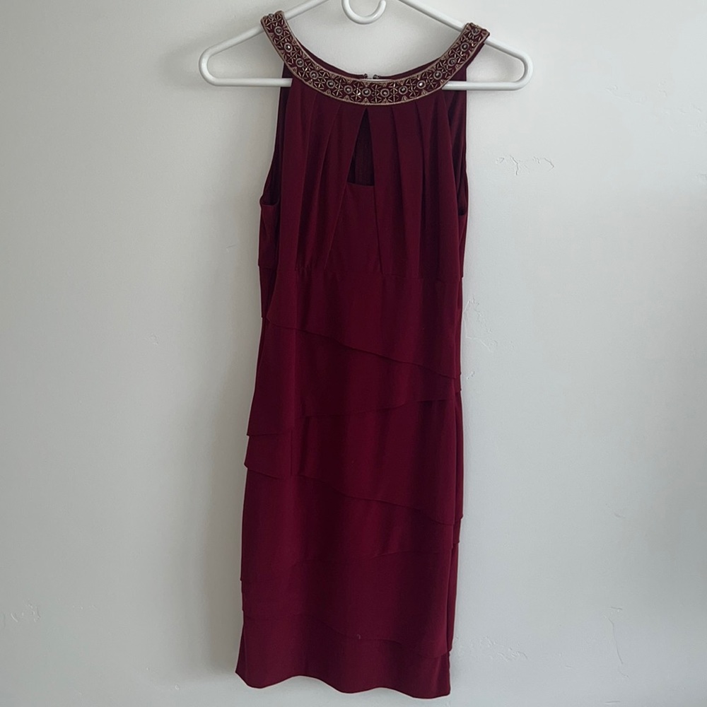 Beautiful maroon White House, Black market, formal dress, size 4.
